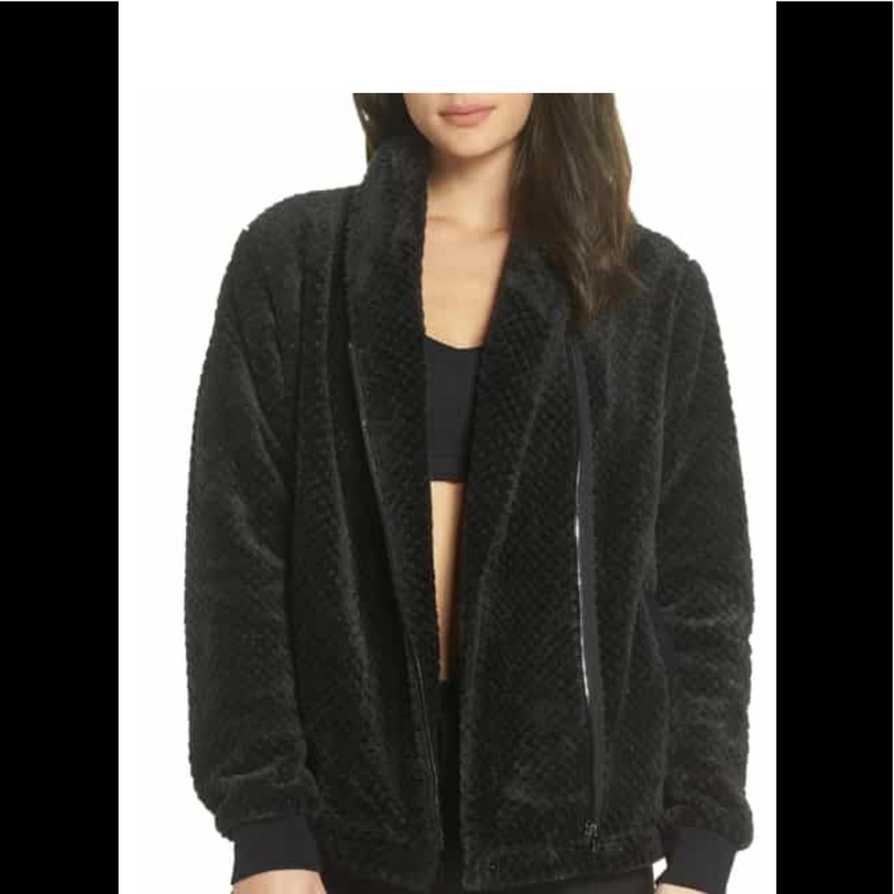 Zella Diamond Fleece Black Jacket.Size Medium